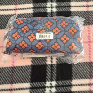 NWT Lug Bobsled XL in Berry Blue